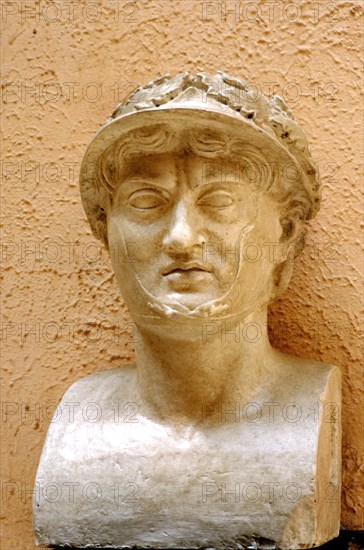 Pyrrhus of Epirus. Artist: A Lorenzini