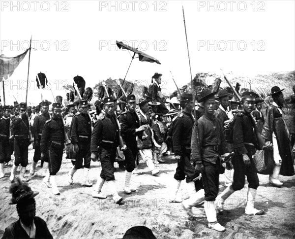 Imperial Japanese procession, 1900. Artist: Unknown