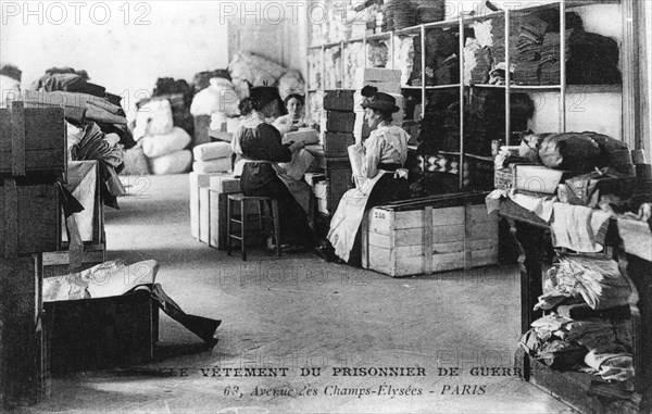 Clothing for prisoners of war, Champs-Élysées, Paris, World War I, 1914-1918. Artist: Unknown