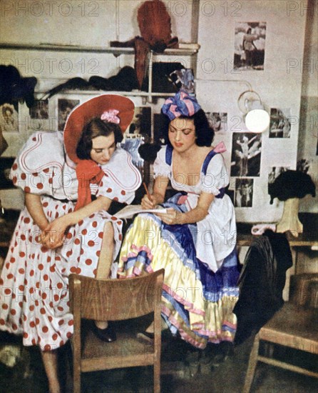 Two women from the light opera Like One Time in May, by Walter Kollo, Berlin, 1943. Artist: Unknown