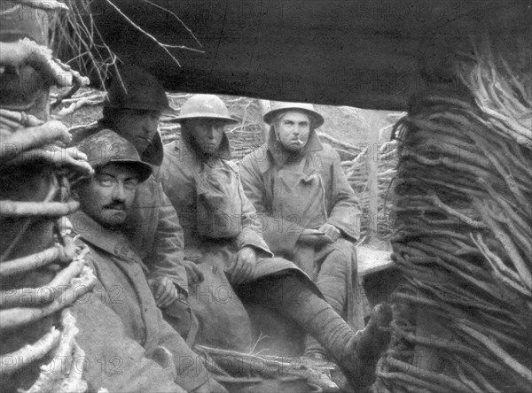 American and French troops in a trench at the front, 1917-1918. Artist: Unknown