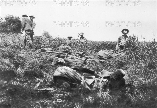 American marines digging trenches, Lucy-le-Bocage, France, 1 June, 1918. Artist: Unknown