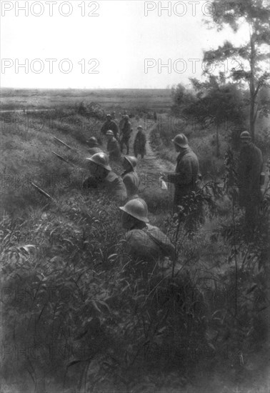 French infantry position in a sunken lane, north of Villers-Cotterets, Aisne, France, 1918. Artist: Unknown