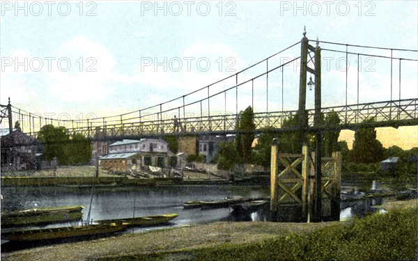 Teddington Bridge, London, 20th Century. Artist: Unknown