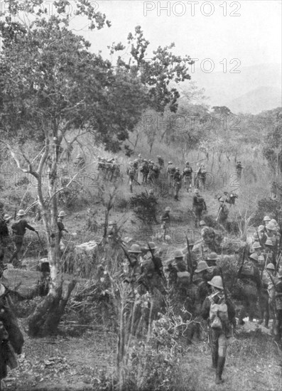 British troops in the bush on the borders of German East Africa, World War I, 1915. Artist: Unknown