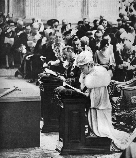 King George V and Queen Mary in St Paul's Cathedral, Silver Jubilee thanksgiving service, 1935. Artist: Unknown