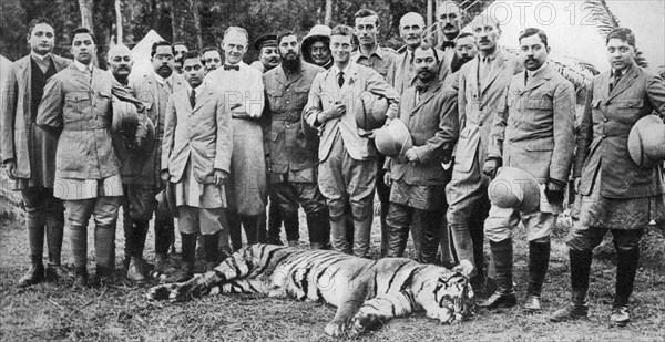 The Prince of Wales tiger shooting in Nepal, the Indian Tour, 1921. Artist: Unknown