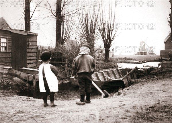 Children, Laandam, Netherlands, 1898.Artist: James Batkin