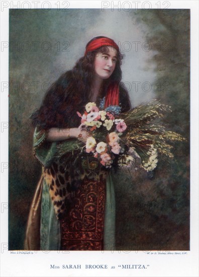 Sarah Brooke, British actress, 1901.Artist: W&D Downey