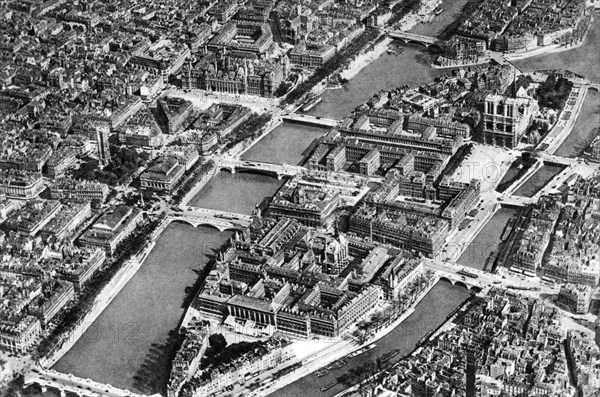 General view of the Isle de la Cite, Paris, 1931. Artist: Ernest Flammarion