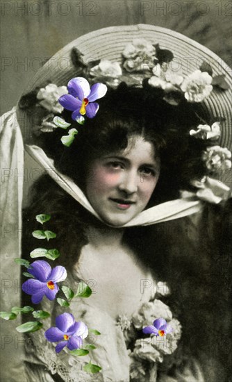 Gladys Huxley, actress, 1908. Artist: Unknown