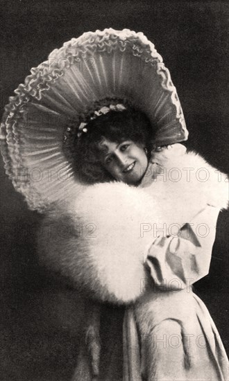 Marie Studholme (1875-1930), English actress, 20th century. Artist: Unknown