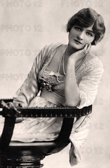 Lily Elsie (1886-1962), English actress, early 20th century.Artist: Rita Martin