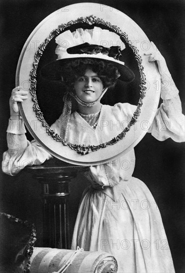 Marie Studholme (1875-1930), English actress, 1904.Artist: J Beagles & Co