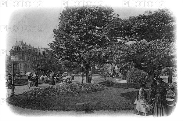 Gardens of the Hotel de Ville, Le Havre, Normandy, France, early 20th century. Artist: Unknown