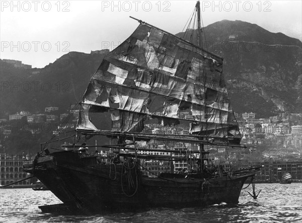 Chinese boat in a harbour, 20th century. Artist: Unknown