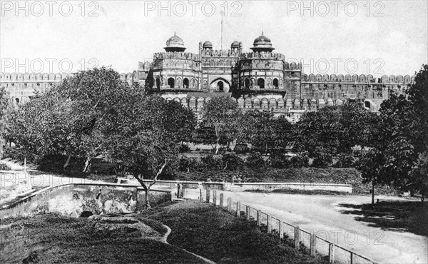 Delhi Gate, Fort Agra, 20th century. Artist: Unknown