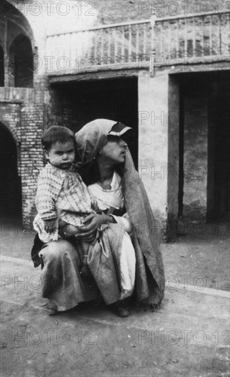 Persian woman and child, 1917-1919. Artist: Unknown