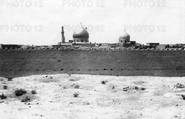 Golden dome of the Samarra mosque, Mesopotamia, 1918. Artist: Unknown