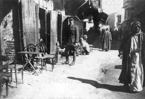 Baghdad bazaar, 1918. Artist: Unknown