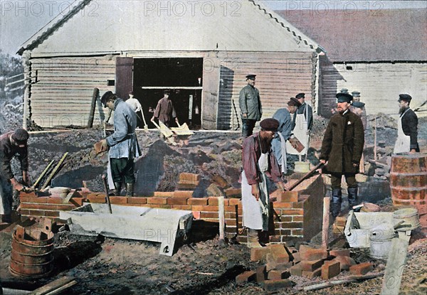 Builders outside Moscow, Russia, c1890. Artist: Gillot