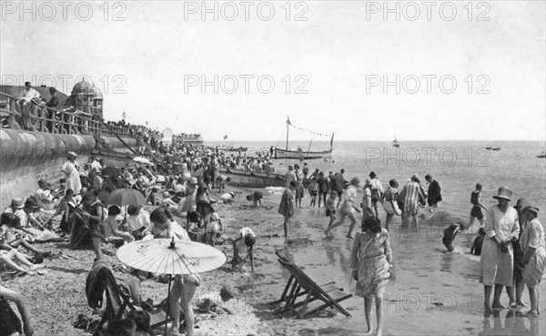 Holidaymakers on Bognor Regis seafront, West Sussex, c1900s-1920s. Artist: Unknown