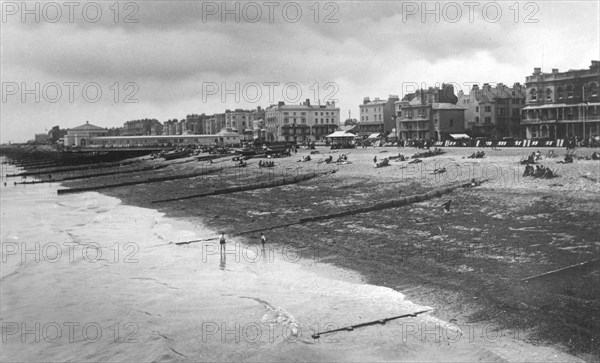 The west sea front, Worthing, West Sussex, c1900s-c1920s. Artist: Unknown