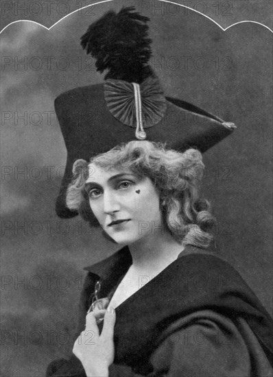Evelyn D'Alroy, actress, 1911-1912. Artist: Unknown