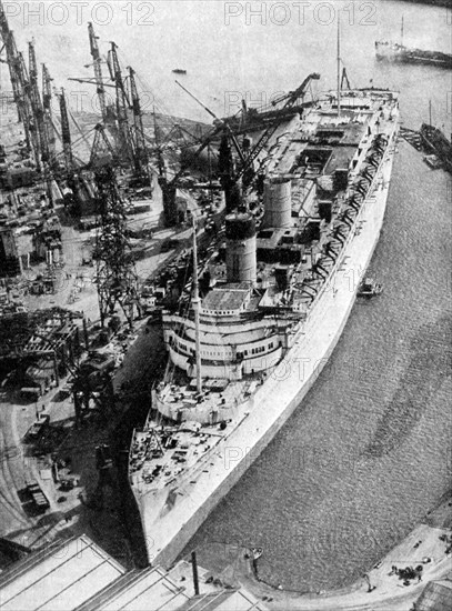 The ocean liner RMS 'Queen Mary', Clydebank, Glasgow, 1934 (1935).Artist: John Brown & Company