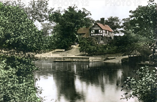 The River Dee at Chester, Cheshire, 1926.Artist: Cavenders Ltd