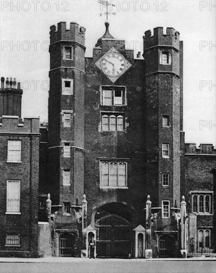 Brick gatehouse for a royal hunting lodge in St James's, London, 1926-1927.Artist: McLeish