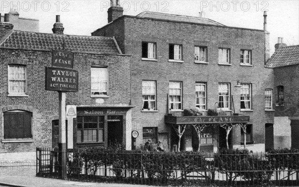 'The Flask' ale house, Highgate Village, London, 1926-1927.Artist: McLeish