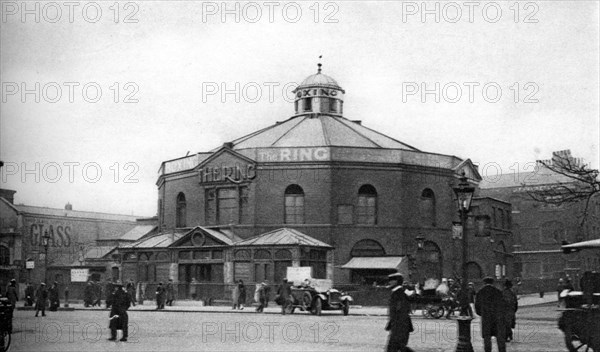 'The Ring', boxing venue near Blackfriars Road, London, 1926-1927. Artist: Unknown