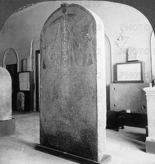 'The Stela of Amenophis III, Cairo Museum, Egypt', 1905.Artist: Underwood & Underwood