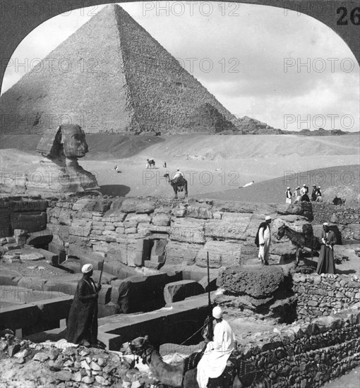 'Ruins of the granite temple, the Sphinx and Great Pyramid, Egypt', 1905.Artist: Underwood & Underwood