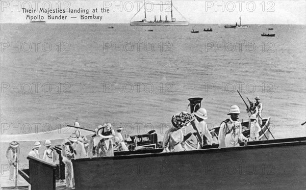 'Their Majesties landing at the Apollo Bunder, Bombay', India, early 20th century. Artist: Unknown