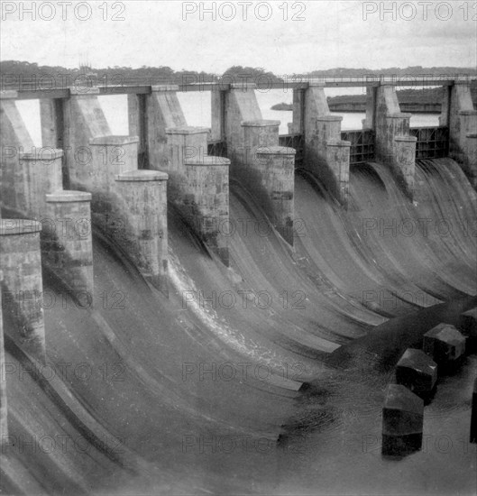 The spillway, Gatun Lock, Panama Canal, Panama, early 20th century.Artist: J Dearden Holmes