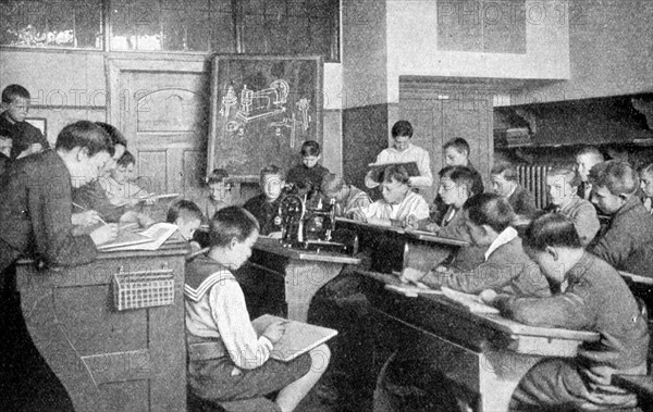 Schoolboys in a drawing lesson, Germany, 1922.Artist: Photothek, Berlin