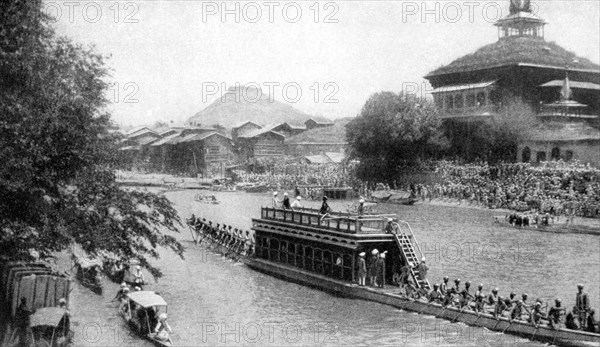A state barge of a Maharaja, Kashmir's royal capital, India, 1922.Artist: GT Bookless