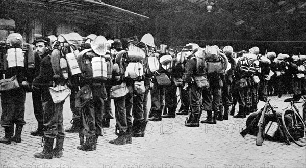 French soldiers at a railway station, Paris, First World War, 1914. Artist: Unknown