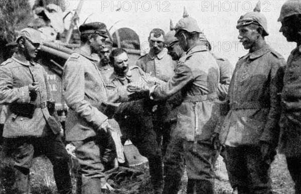 German troops stopping for midday rations on the way to Brussels, First World War, 1914. Artist: Unknown