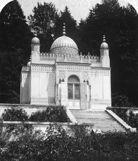 The Moorish Kiosk at Linderhof Palace, Bavaria, Germany, c1900s.Artist: Wurthle & Sons