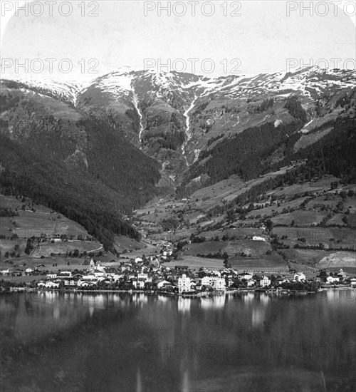 Zell am See and mount Schmittenhöhe, Salzburg, Austria, c1900s.Artist: Wurthle & Sons