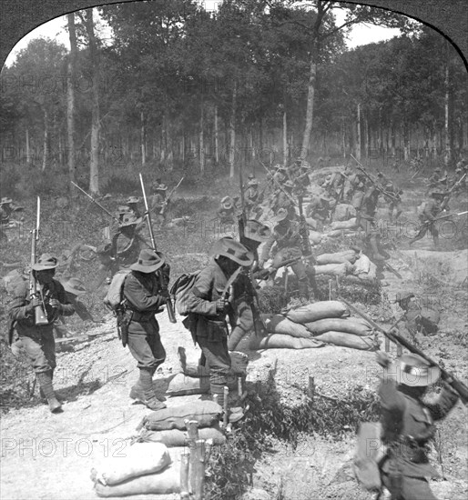 First line Gurkhas storming and capturing a German trench, World War I, 1914-1918.Artist: Crown