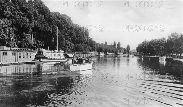 College barges on the River Isis, Oxford, early 20th century.Artist: C Richter