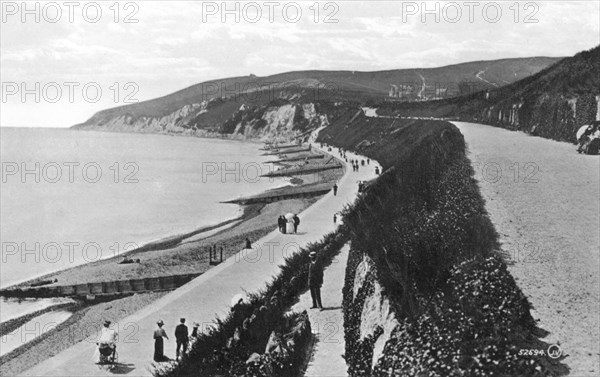 Western Parade, Eastbourne, East Sussex, early 20th century. Artist: Unknown