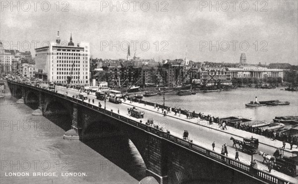 London Bridge, London, early 20th century. Artist: Unknown