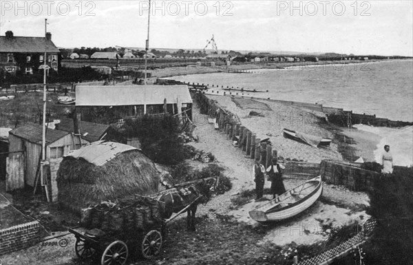 Felpham Beach, near Bognor Regis, West Sussex, early 20th century. Artist: Unknown