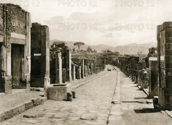 Strada dell' Abbondanza, Pompeii, Italy, c1900s. Creator: Unknown.