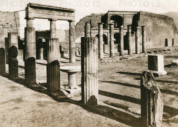 Foro triangolare, Pompeii, Italy, c1900s. Creator: Unknown.